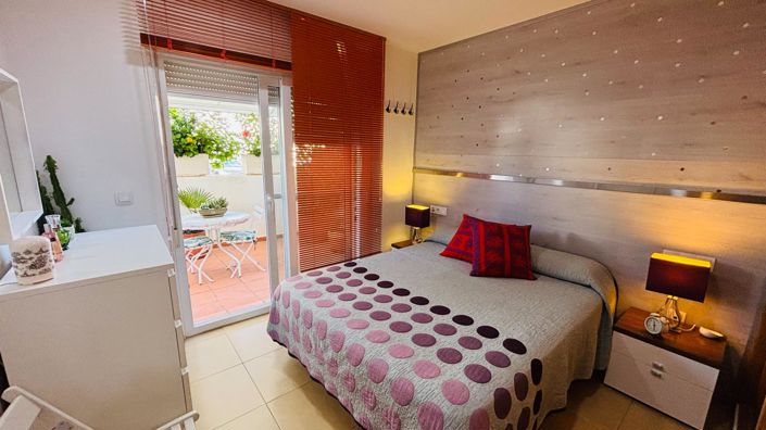 Image No.17-3 Bed Apartment for sale