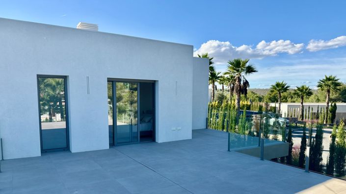 Image No.15-3 Bed Villa for sale