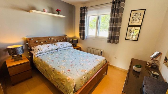 Image No.8-2 Bed Apartment for sale