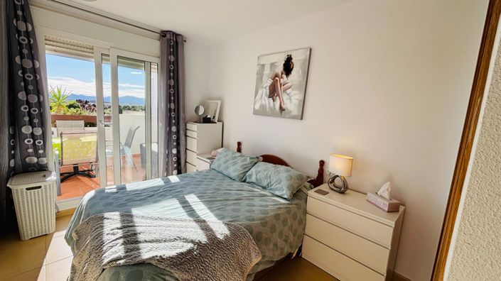 Image No.19-2 Bed Apartment for sale