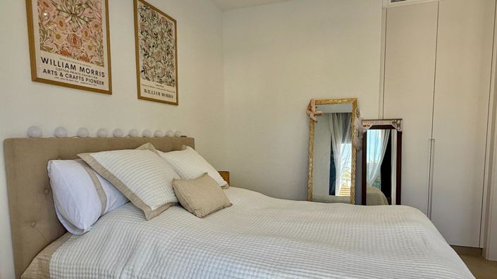 Image No.15-3 Bed Property for sale