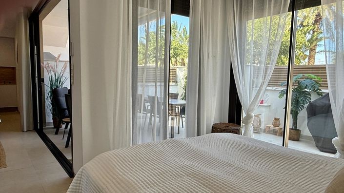 Image No.5-3 Bed Property for sale