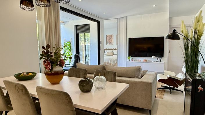 Image No.9-3 Bed Property for sale