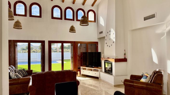 Image No.17-3 Bed Villa for sale