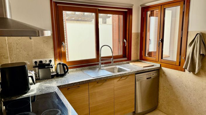 Image No.19-3 Bed Villa for sale