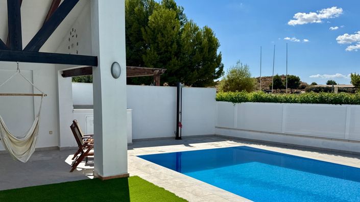 Image No.24-3 Bed Villa for sale