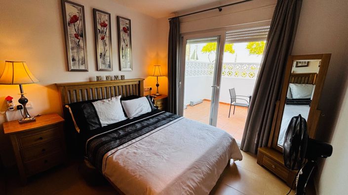 Image No.10-3 Bed Apartment for sale