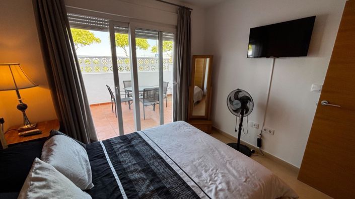 Image No.12-3 Bed Apartment for sale