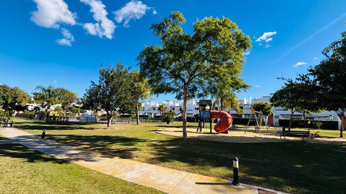 Image No.17-2 Bed Apartment for sale