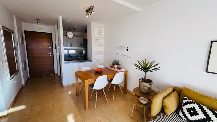 Image No.20-2 Bed Apartment for sale