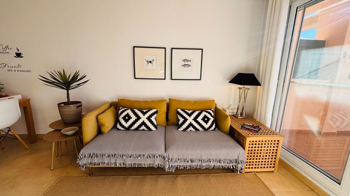 Image No.21-2 Bed Apartment for sale