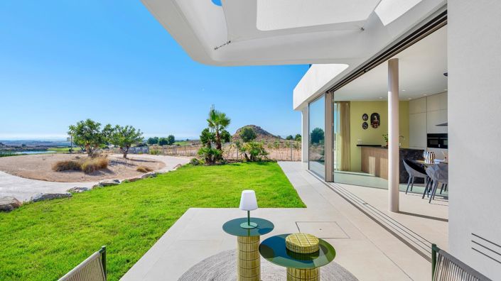 Image No.2-3 Bed Villa for sale