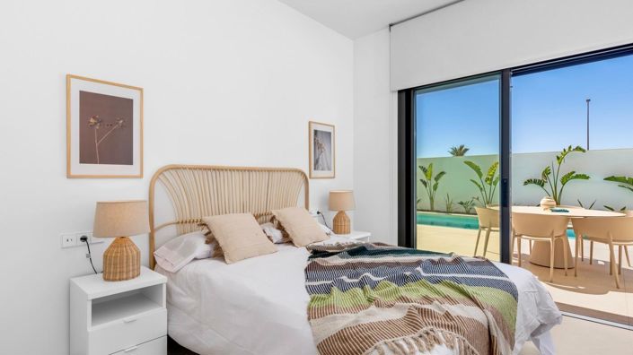 Image No.12-3 Bed Villa for sale