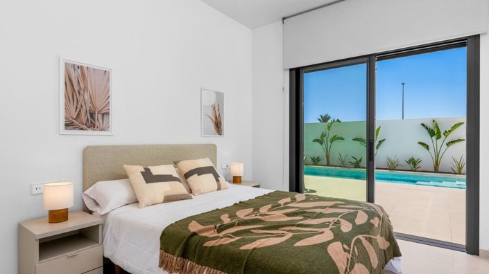 Image No.16-3 Bed Villa for sale