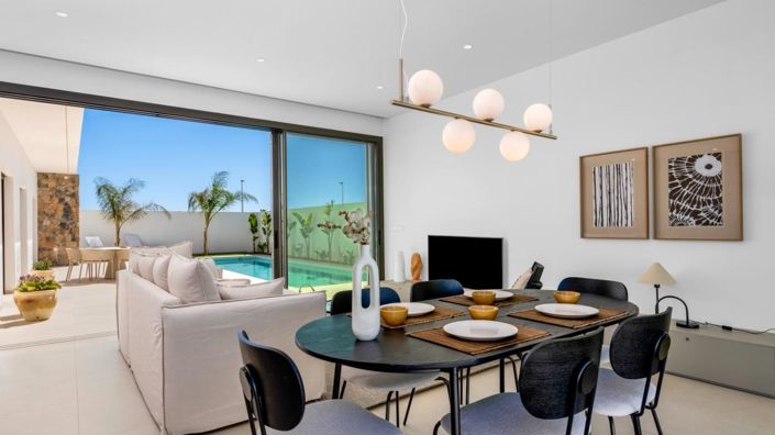 Image No.3-3 Bed Villa for sale