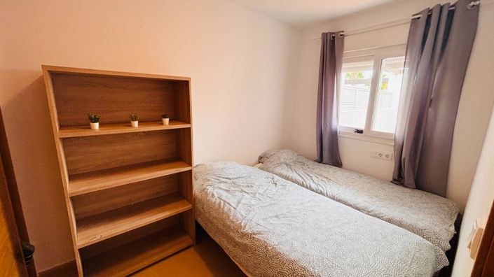 Image No.12-3 Bed Apartment for sale