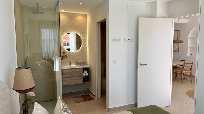 Image No.11-2 Bed Apartment for sale