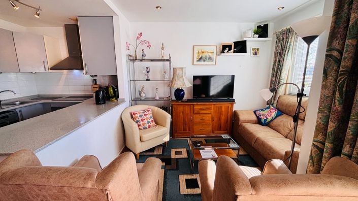 Image No.6-2 Bed Apartment for sale