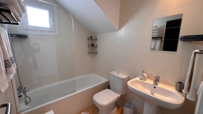 Image No.8-2 Bed Apartment for sale