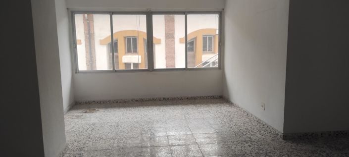 Image No.6-4 Bed Flat for sale