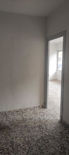 Image No.9-4 Bed Flat for sale