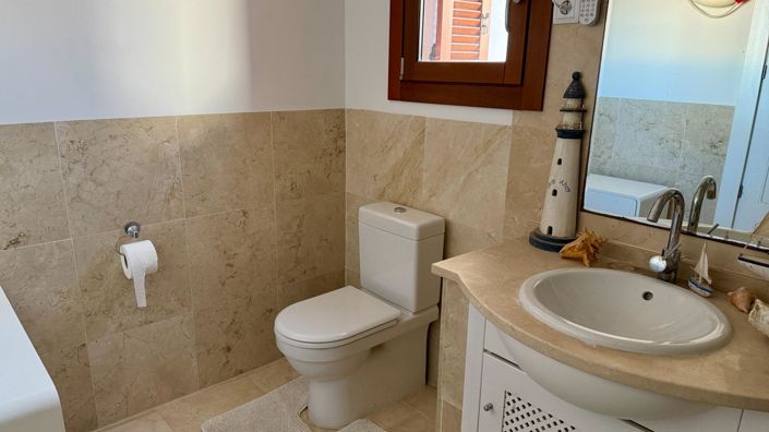 Image No.27-3 Bed Villa for sale