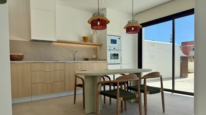 Image No.6-3 Bed Apartment for sale