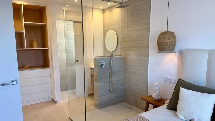 Image No.8-3 Bed Apartment for sale