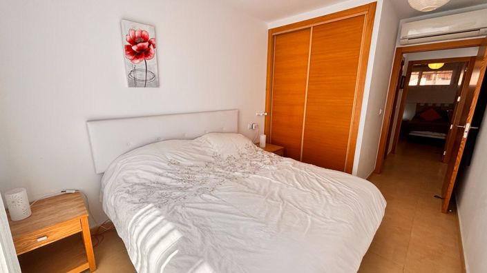 Image No.20-2 Bed Apartment for sale