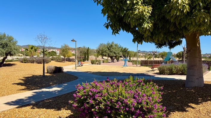 Image No.12-3 Bed Apartment for sale