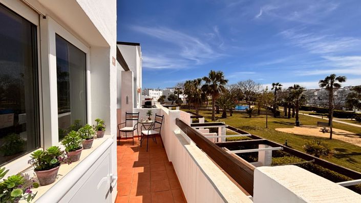 Image No.2-2 Bed Apartment for sale