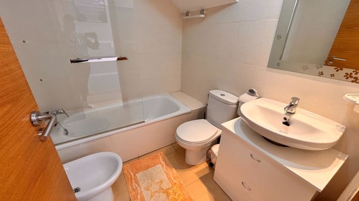 Image No.10-2 Bed Apartment for sale