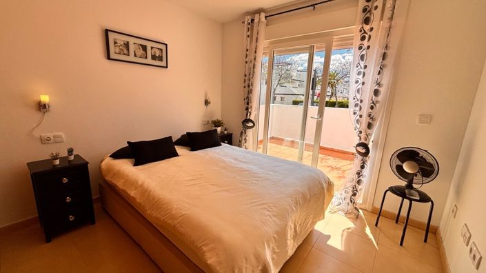 Image No.22-2 Bed Apartment for sale