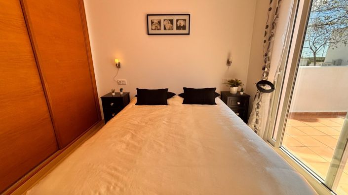 Image No.23-2 Bed Apartment for sale