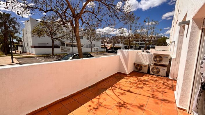Image No.25-2 Bed Apartment for sale