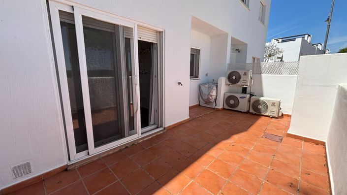 Image No.15-3 Bed Apartment for sale