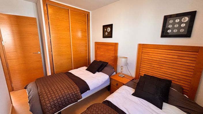 Image No.20-2 Bed Apartment for sale