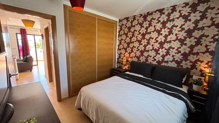 Image No.12-2 Bed Apartment for sale