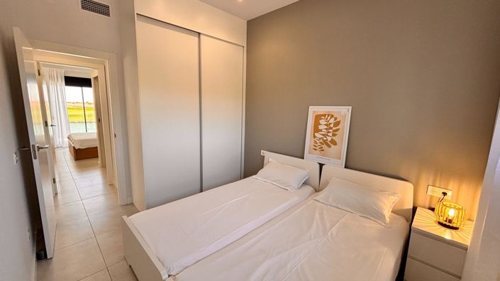 Image No.20-2 Bed Apartment for sale