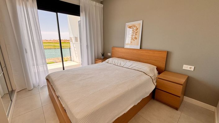 Image No.4-2 Bed Apartment for sale