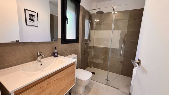Image No.6-2 Bed Apartment for sale