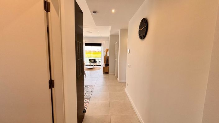 Image No.9-2 Bed Apartment for sale