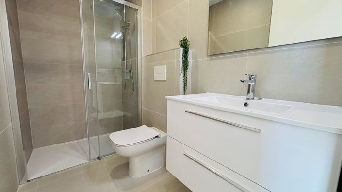 Image No.13-2 Bed Apartment for sale