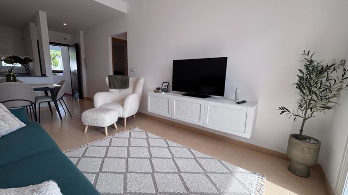Image No.8-2 Bed Apartment for sale