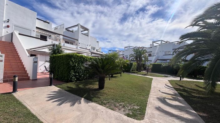 Image No.25-3 Bed Apartment for sale
