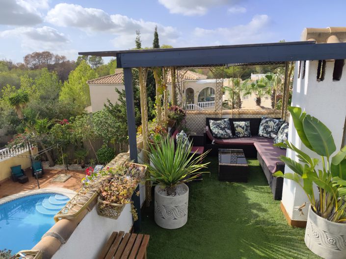 Image No.99-5 Bed Villa for sale