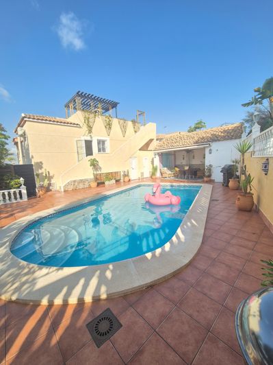 Image No.102-5 Bed Villa for sale