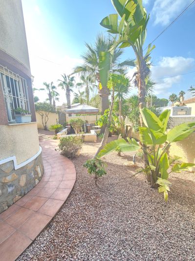 Image No.63-5 Bed Villa for sale