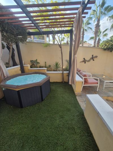 Image No.67-5 Bed Villa for sale