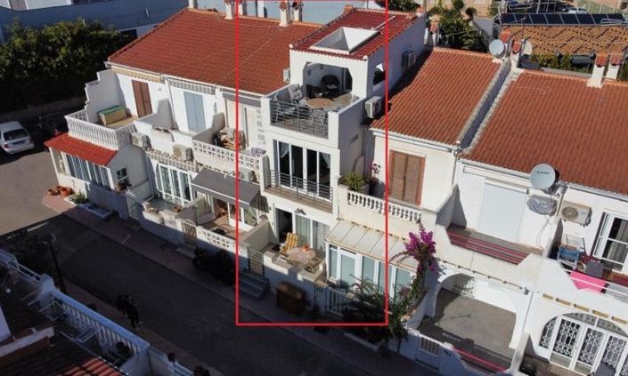 Image No.1-1 Bed Townhouse for sale